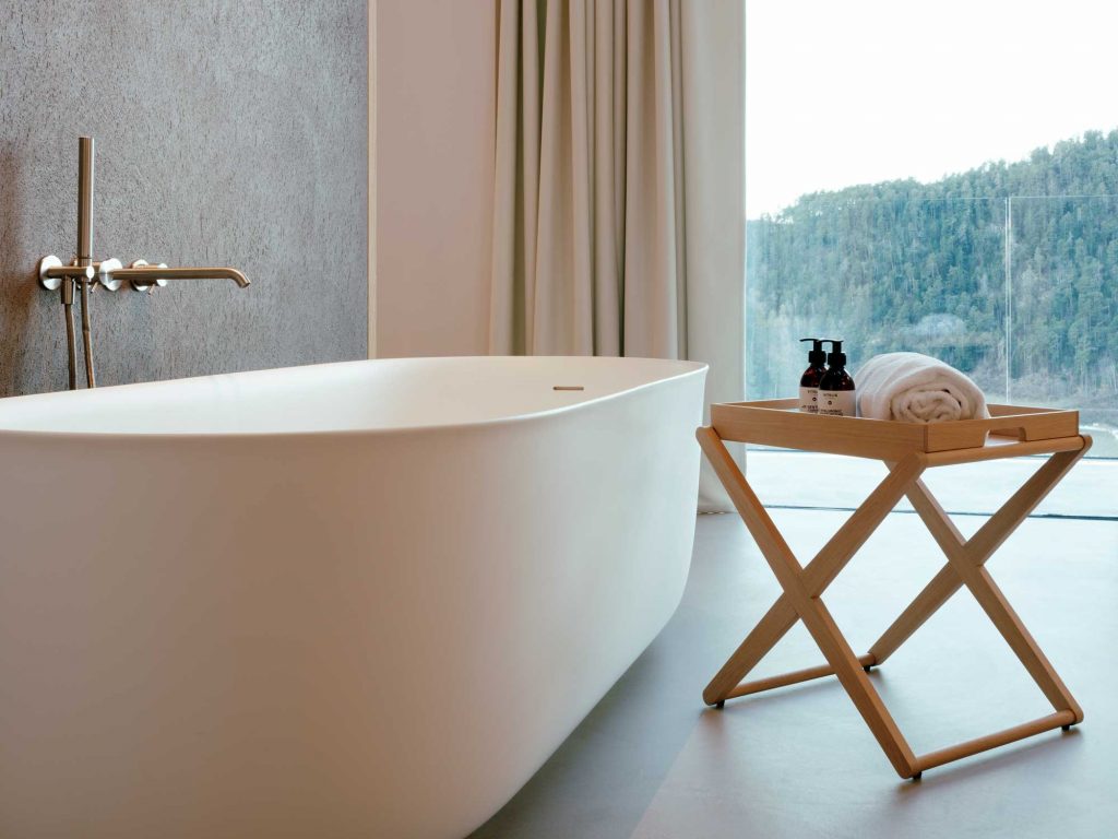 Loft Suite, Badewanne. Schgaguler Boutique Hotel